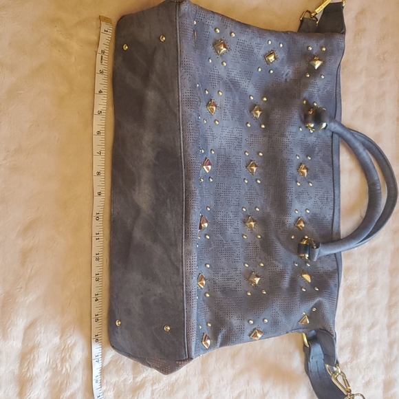 ♥️ NEW ♥️ STEVE MADDEN STUDDED DENIM SATCHEL ♥️ - Picture 5 of 8